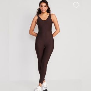 Old Navy Sleeveless Powersoft 7/8 Bodysuit
